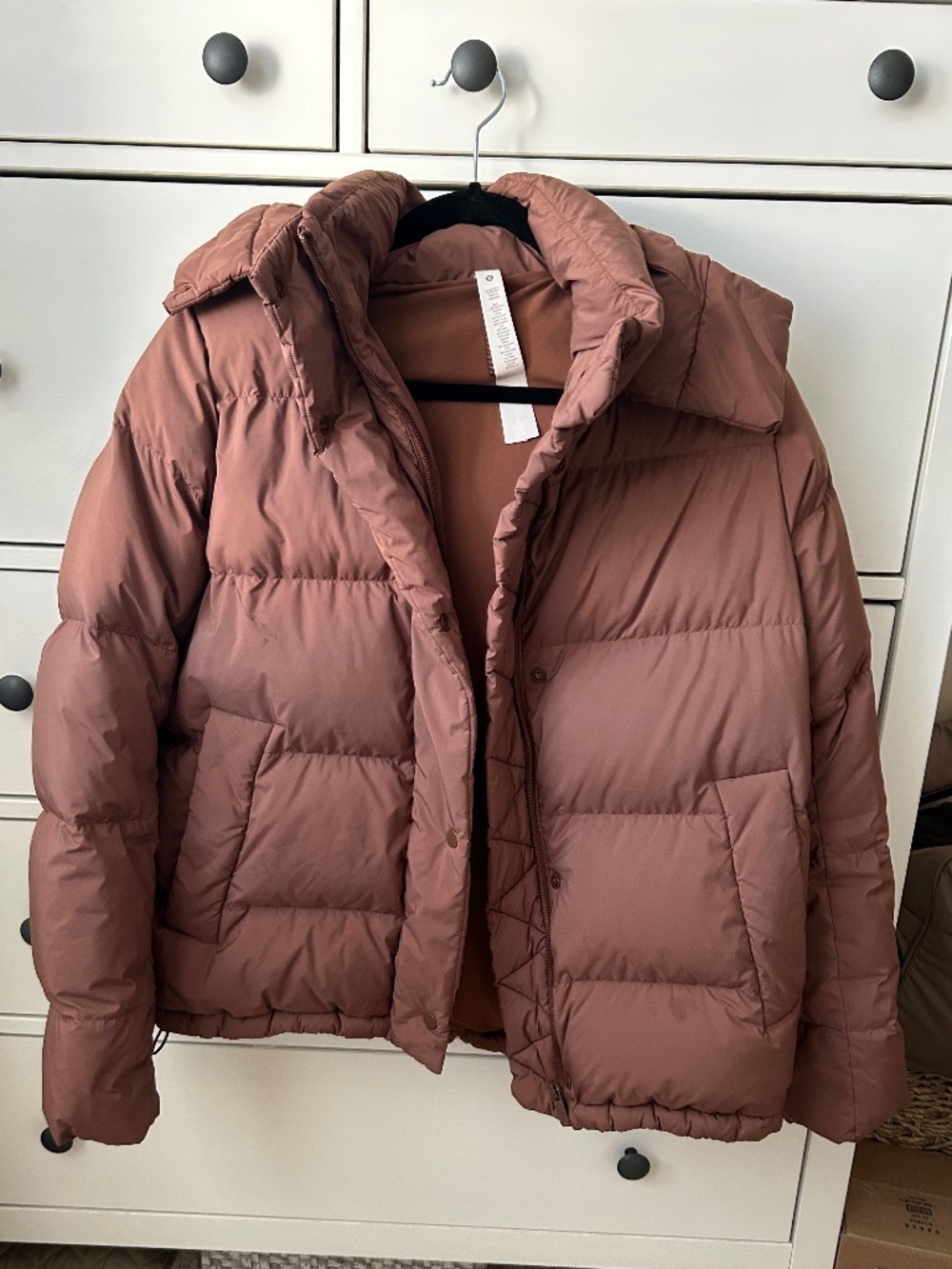 Lululemon size 6 wunderpuff brown red